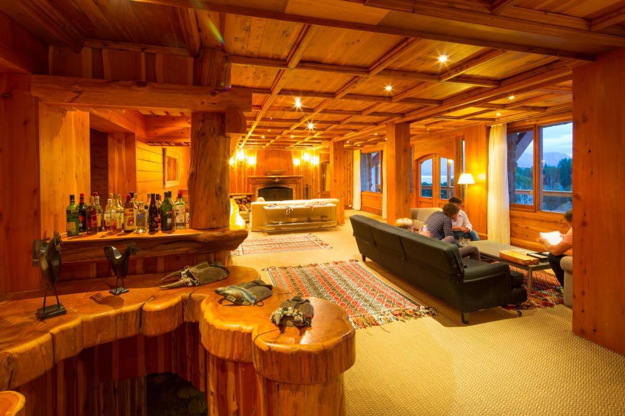 Hosteria Isla Victoria Lodge エクステリア 写真